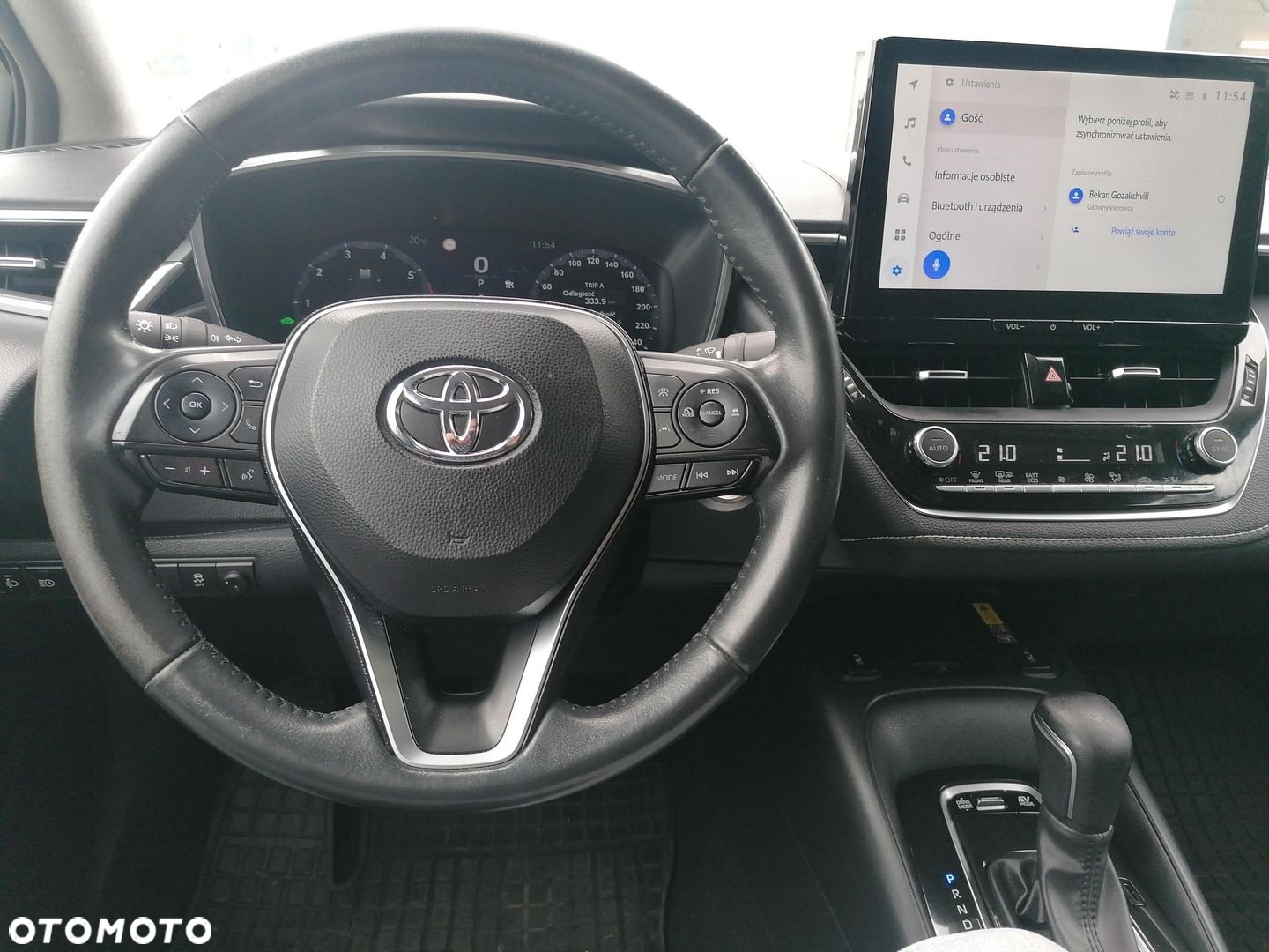 Toyota Corolla 1.8 Hybrid Style - 17