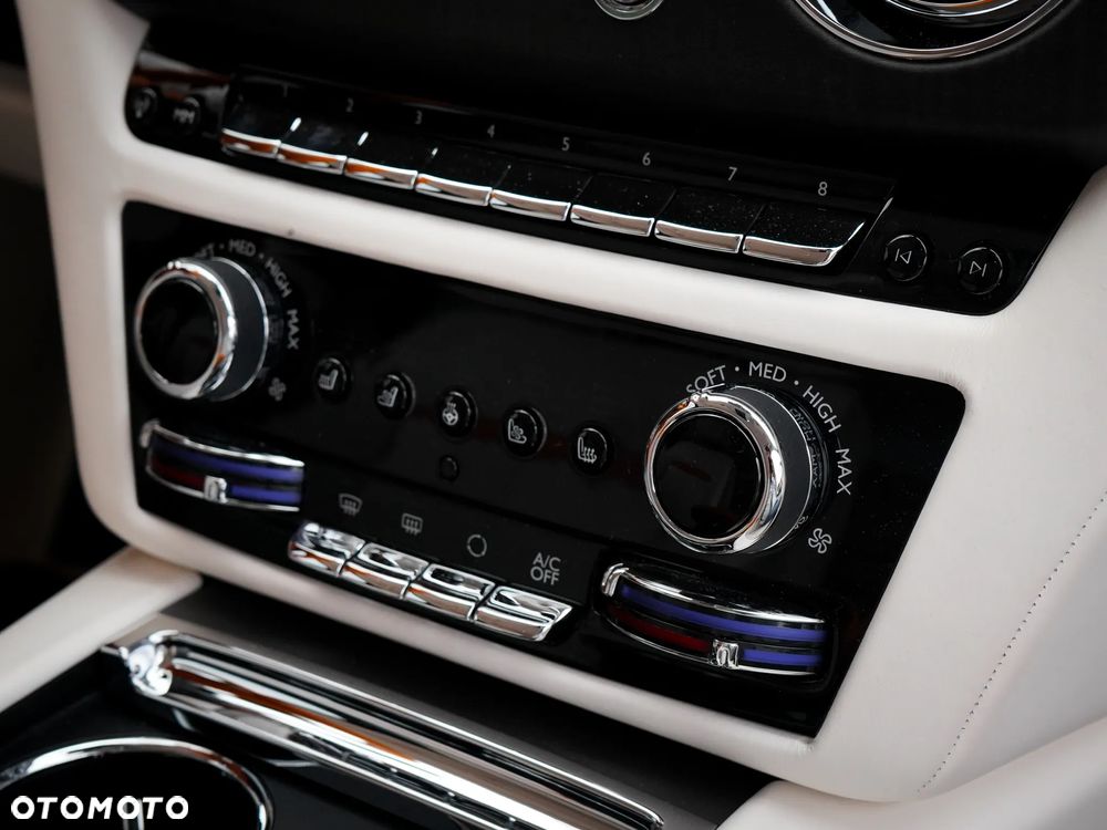 Rolls-Royce Ghost Standard - 31