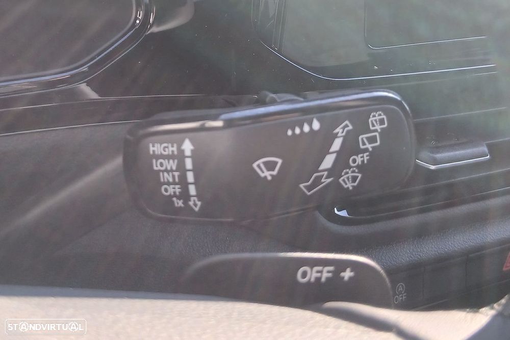 VW T-Roc 1.5 TSI Black Style DSG - 11