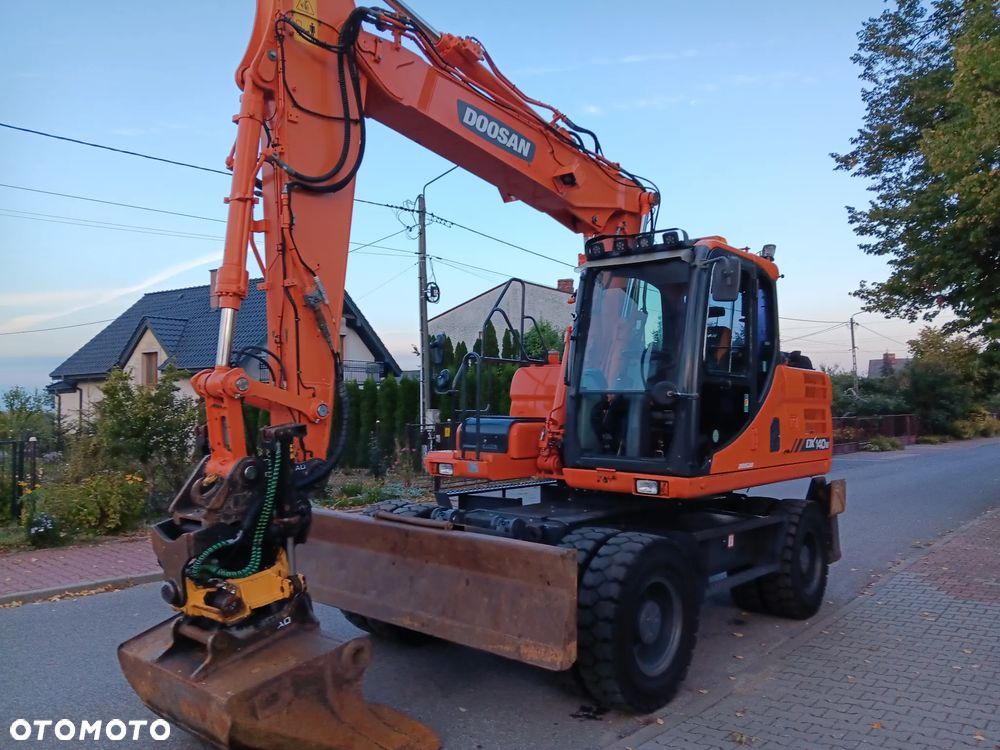 Doosan DX 140 W - 2