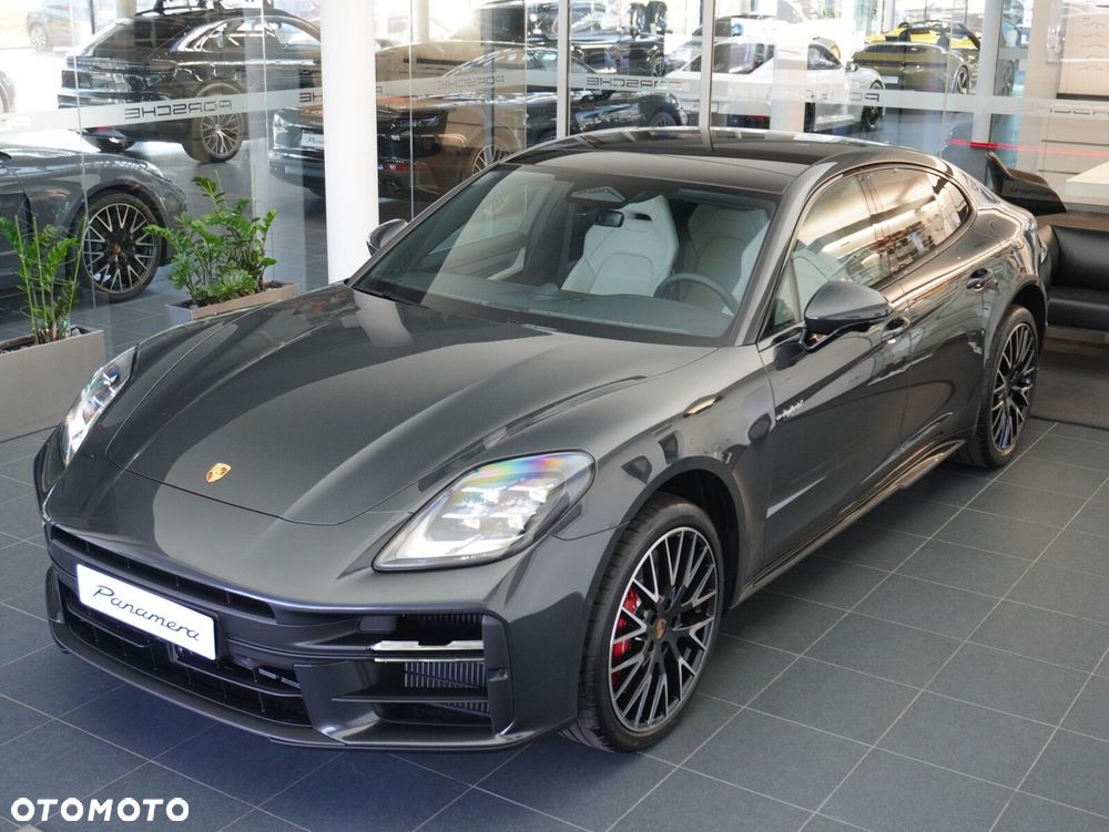 Porsche Panamera 4S E-Hybrid PHEV - 6
