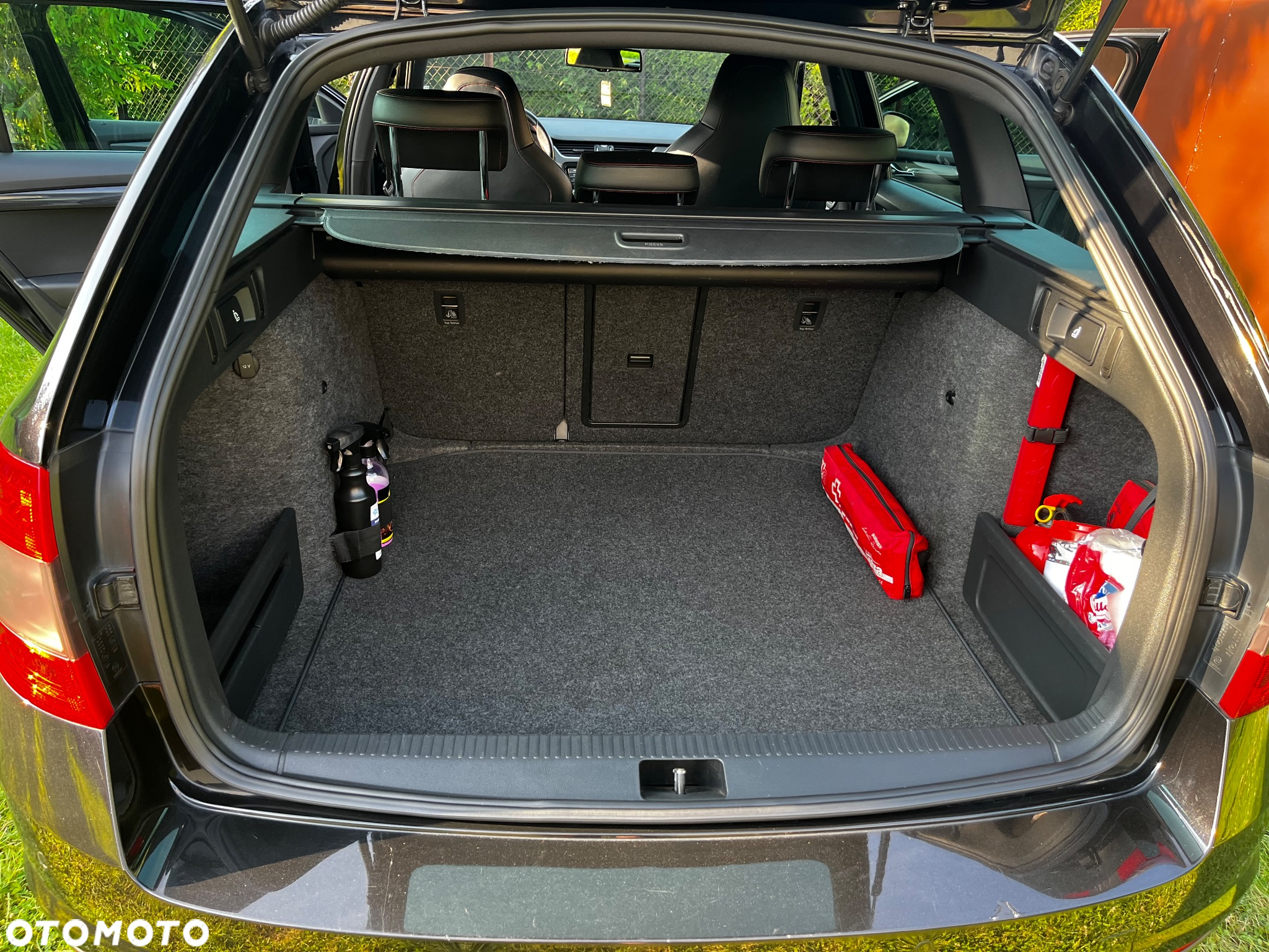 Skoda Octavia Combi 2.0 TDI RS - 8