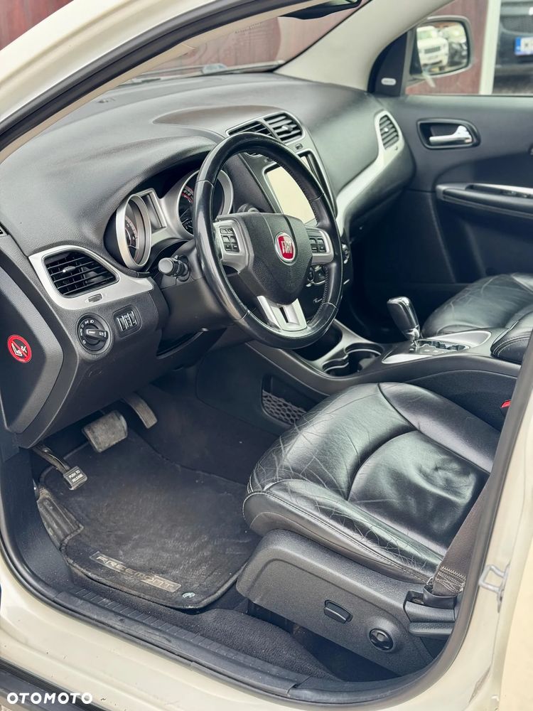 Fiat Freemont 2.0 Multijet Black Code AWD - 16