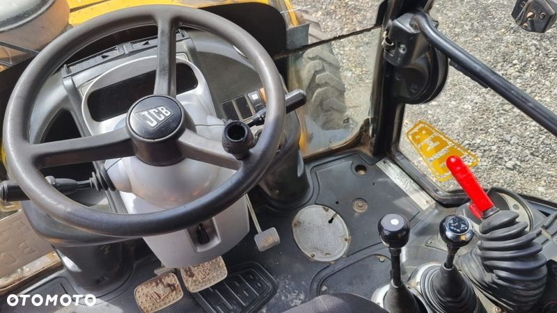 JCB 3CX - 6