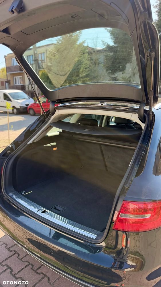 Audi A4 Avant 2.0 TDI Quattro S tronic - 17