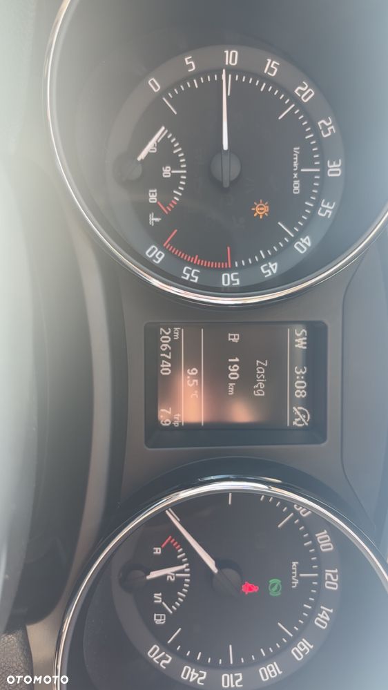 Skoda Superb 2.0 TDI 4x4 Platinum Outdoor DSG - 21
