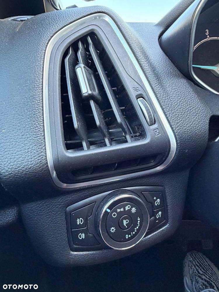 Ford B-MAX 1.0 EcoBoost Titanium X - 29