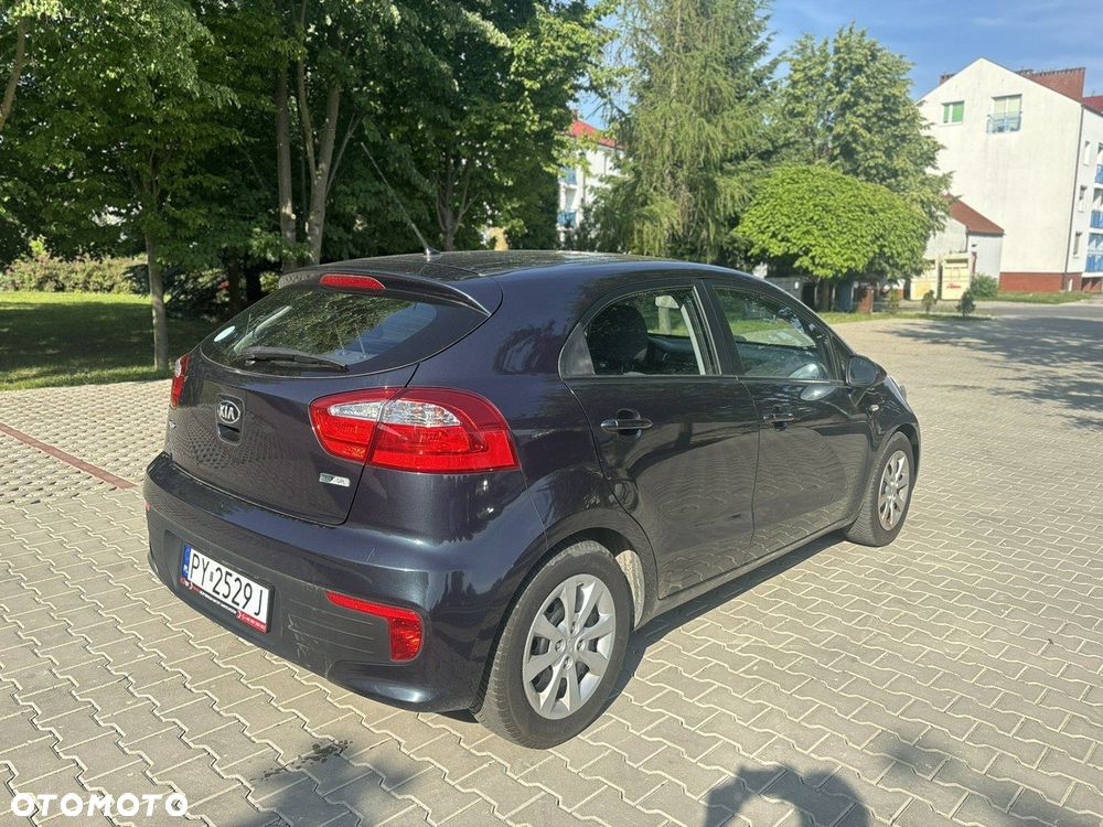 Kia Rio - 7