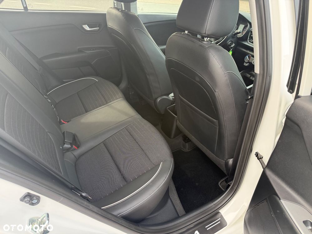 Kia Rio 1.0 T-GDI GT-Line - 13