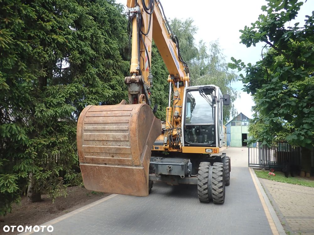 Liebherr A900C - 7