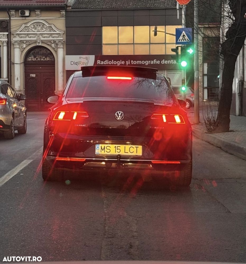 Volkswagen Passat - 14