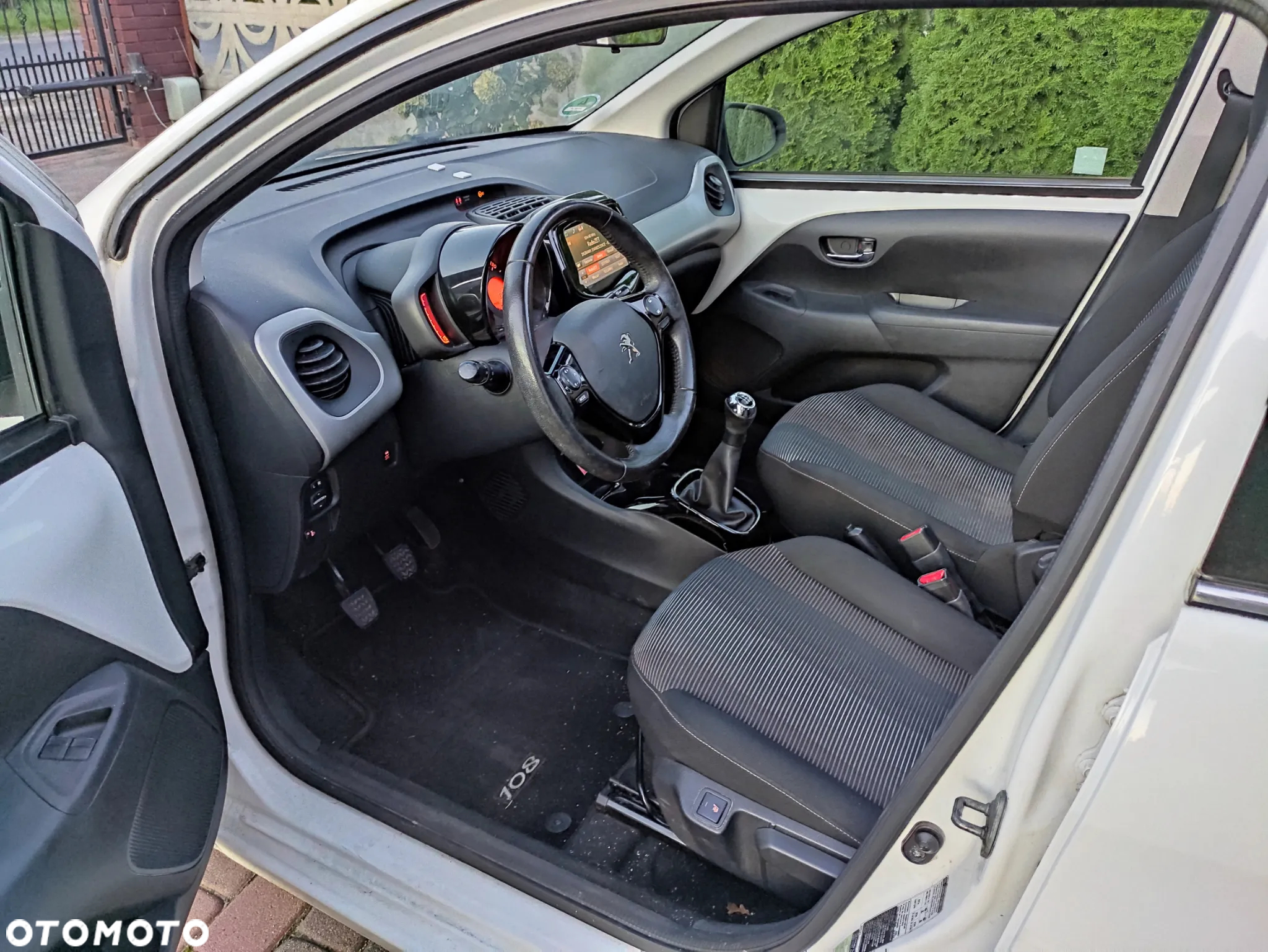 Peugeot 108 PureTech 82 Top Allure - 20