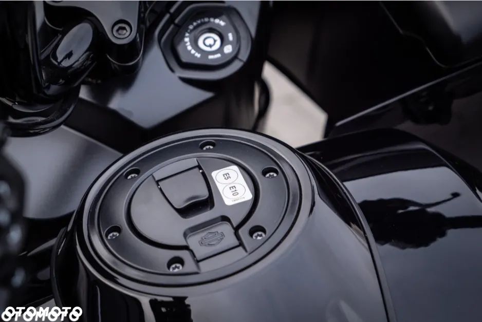 Harley-Davidson Touring Road Glide - 8