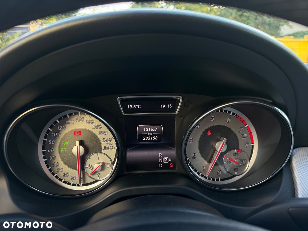 Mercedes-Benz CLA 250 Sport 7G-DCT - 20