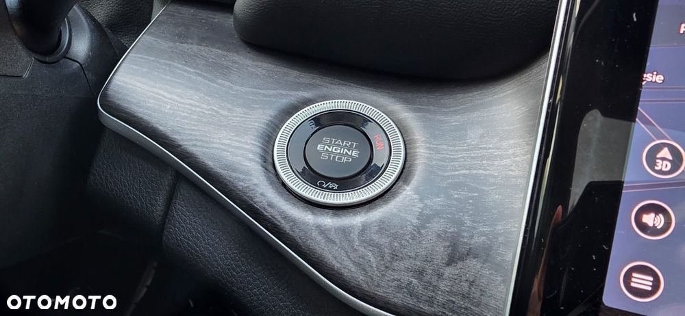 Jeep Grand Cherokee - 39