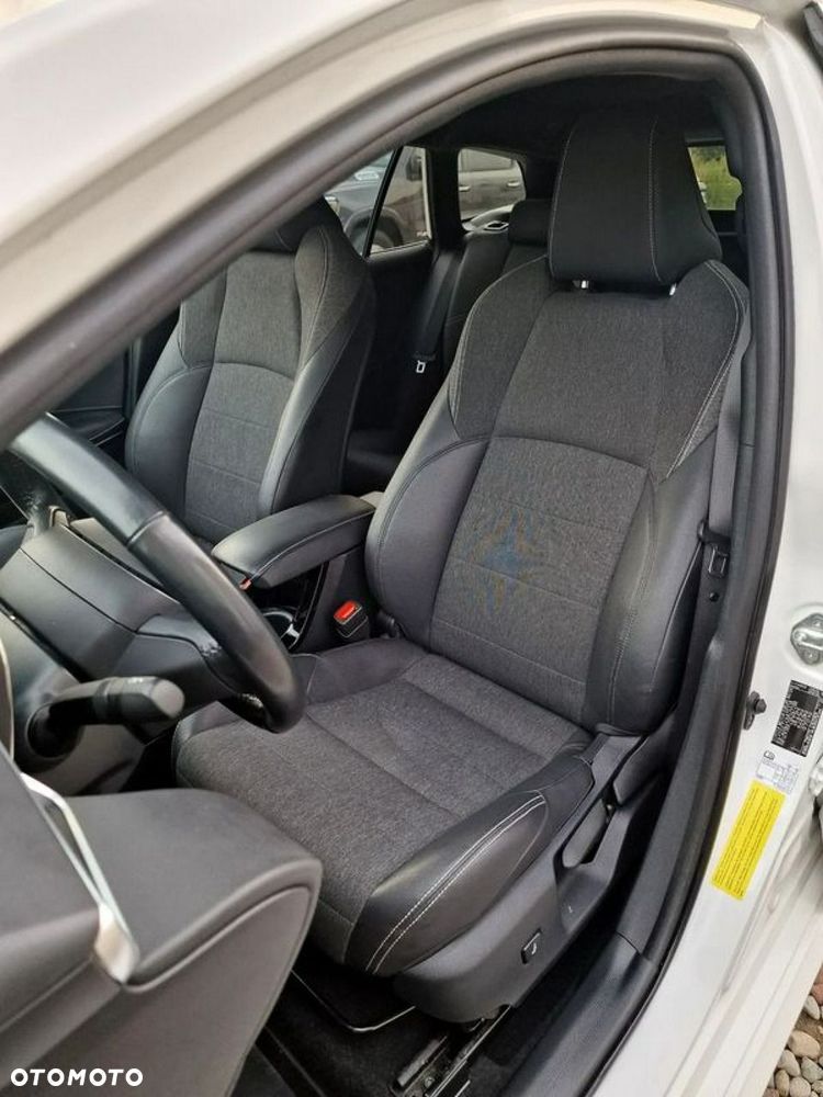 Toyota Corolla 1.8 Hybrid Selection - 19