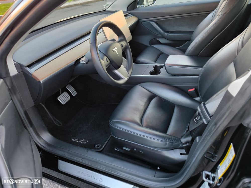 Tesla Model 3 Standard Range Plus RWD - 24