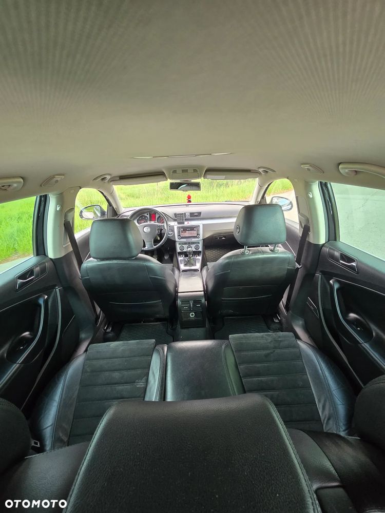 Volkswagen Passat 2.0 TDI DPF 4Motion Highline - 9
