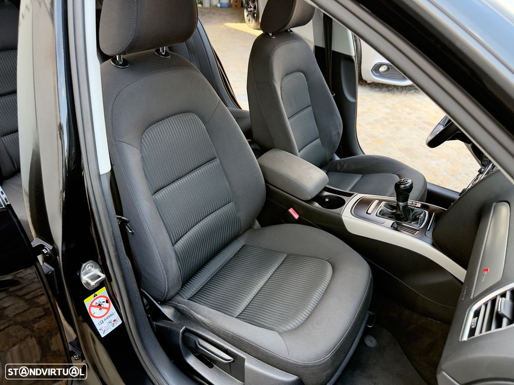 Audi A4 2.0 TDI S-line - 56