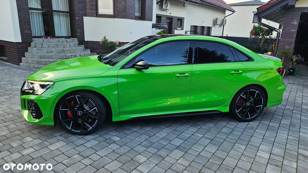 Audi RS3 Limousine - 8
