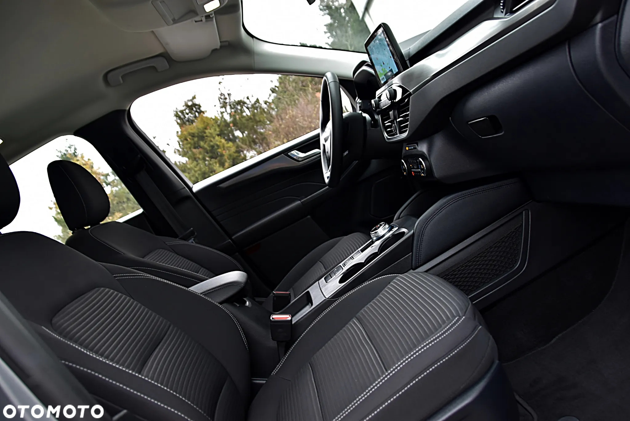 Ford Kuga 2.5 FHEV FWD Titanium - 20