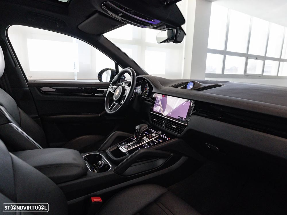 Porsche Cayenne E-Hybrid - 32