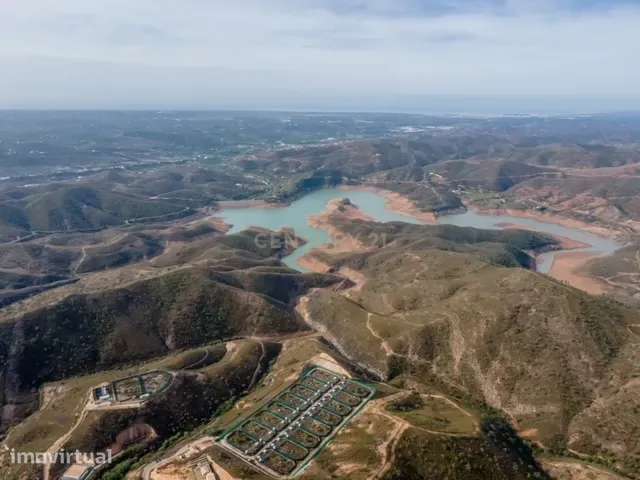 Extenso terreno 174 Hectares com vista para a Barragem do Arade - S. B - Grande imagem: 3/10