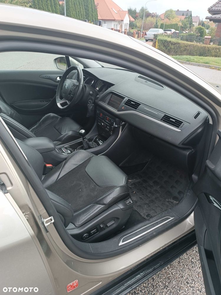 Citroen C5 2012 photo 5