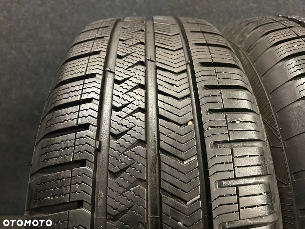Opony całoroczne Vredestein Quatrac 5 215/55/17 98V XL 2szt. - 2