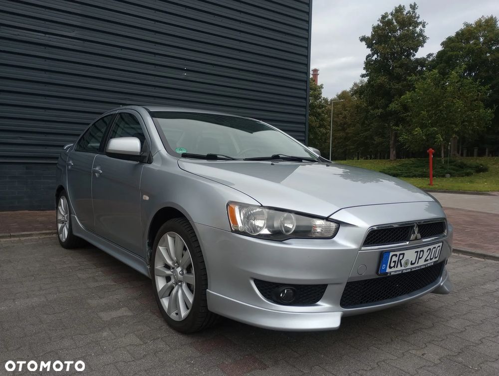 Mitsubishi Lancer 1.8 Intense - 1