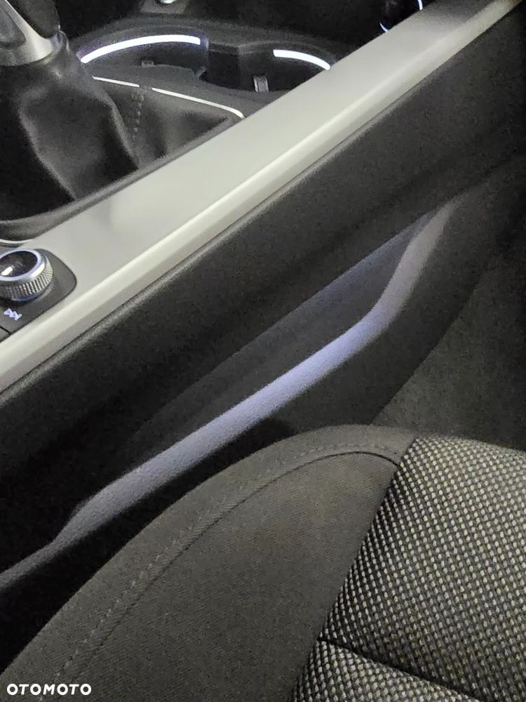 Audi A4 Avant 2.0 TDI sport - 19