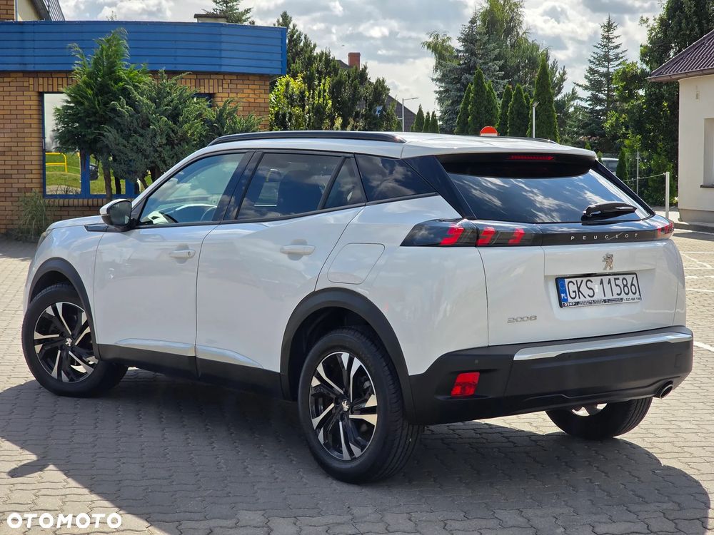 Peugeot 2008 1.5 BlueHDi Allure S&S EAT8 - 4