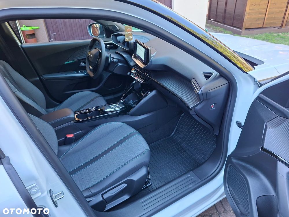 Peugeot 2008 1.2 PureTech Allure Pack S&S EAT8 - 19