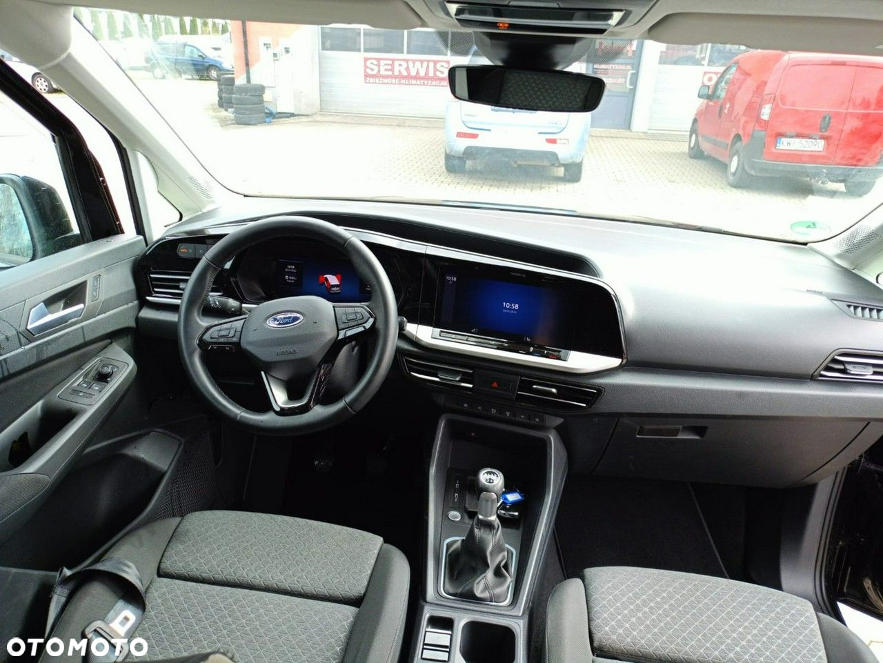 Ford Tourneo Connect - 12