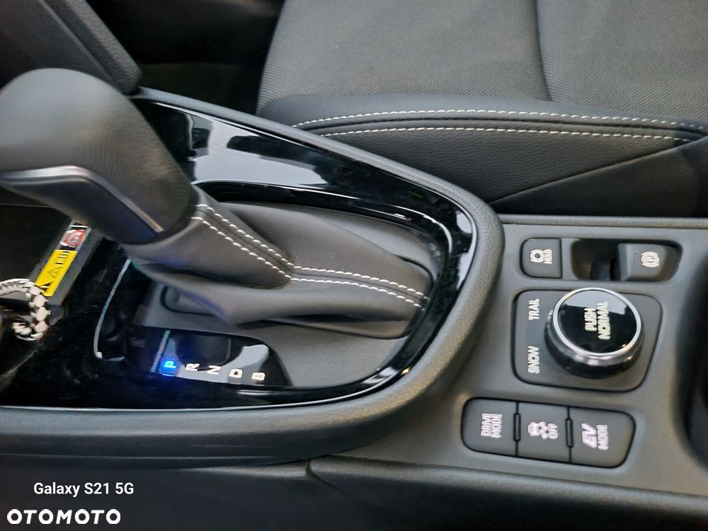 Toyota Yaris Cross Hybrid 1.5 Executive - 24