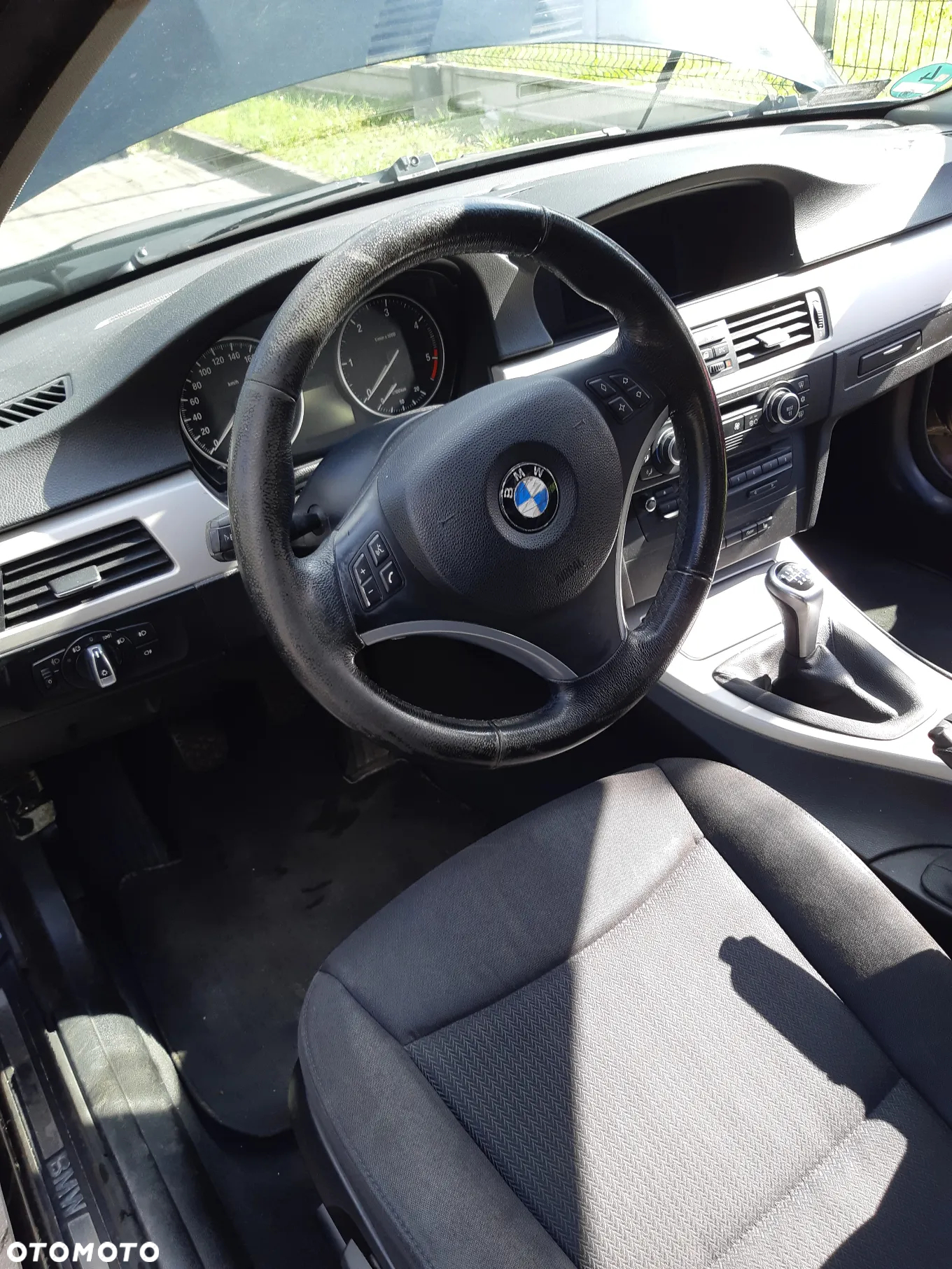 BMW Seria 3 318d DPF Touring - 9