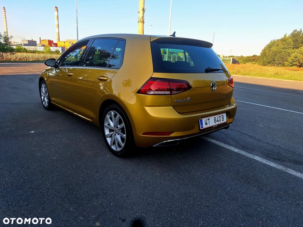 Volkswagen Golf - 4