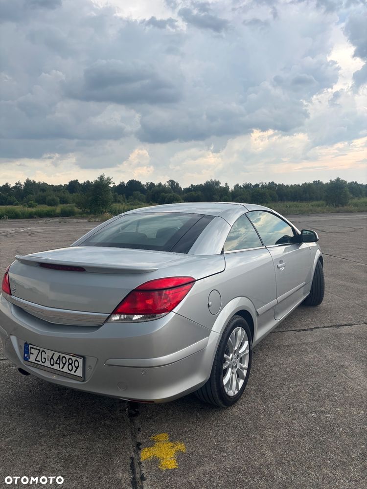 Opel Astra - 24
