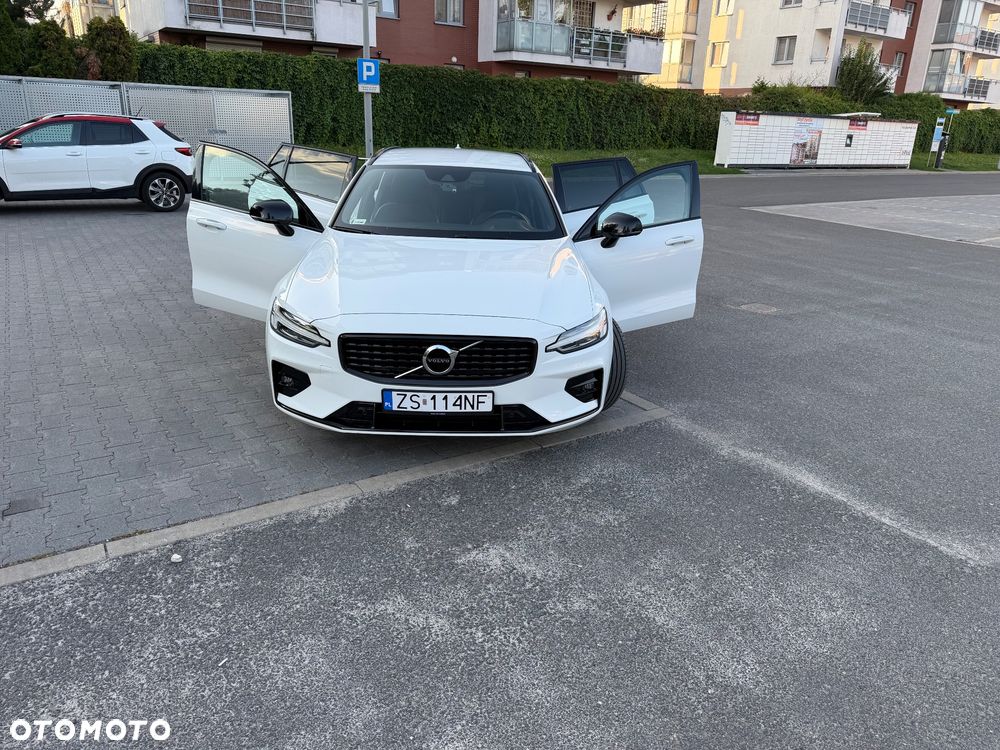 Volvo V60 B3 B R-Design - 8