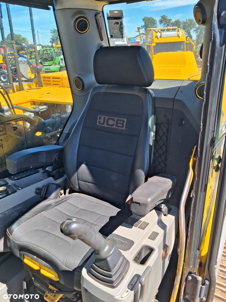 JCB 220 X LC - 15