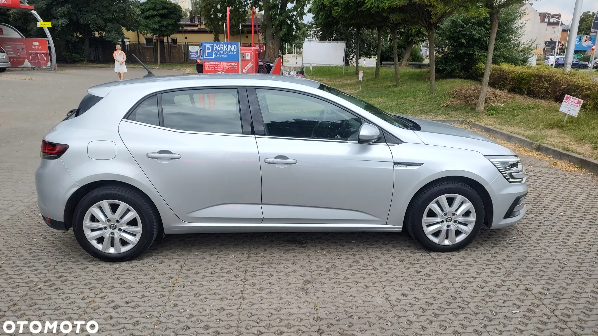 Renault Megane 1.3 TCe FAP Zen - 11