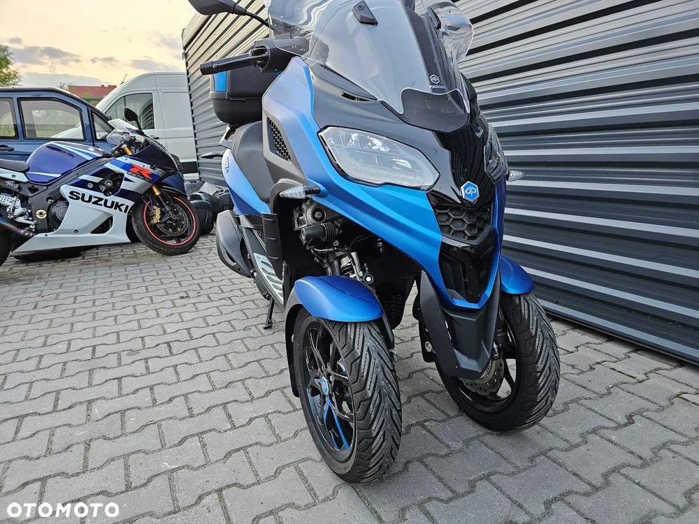 Piaggio MP-3 - 13