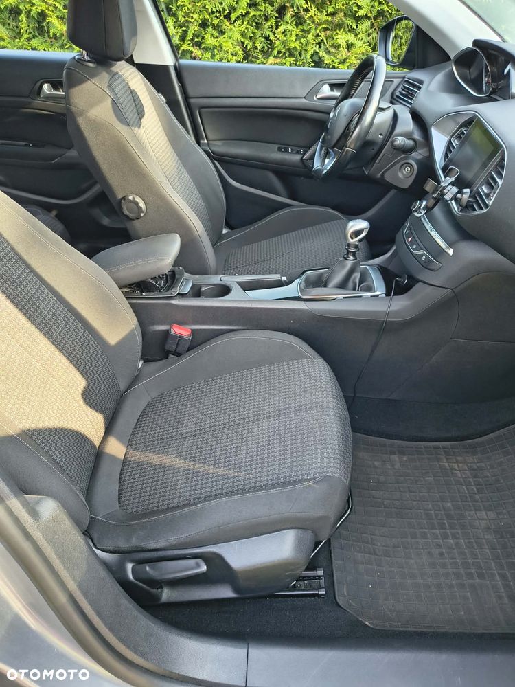 Peugeot 308 - 32