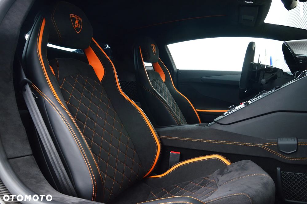 Lamborghini Aventador S - 22