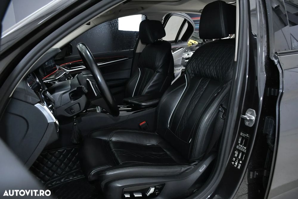 BMW Seria 5 530d xDrive AT - 26