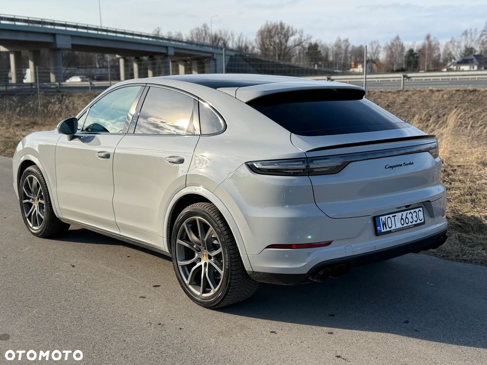 Porsche Cayenne Turbo - 10