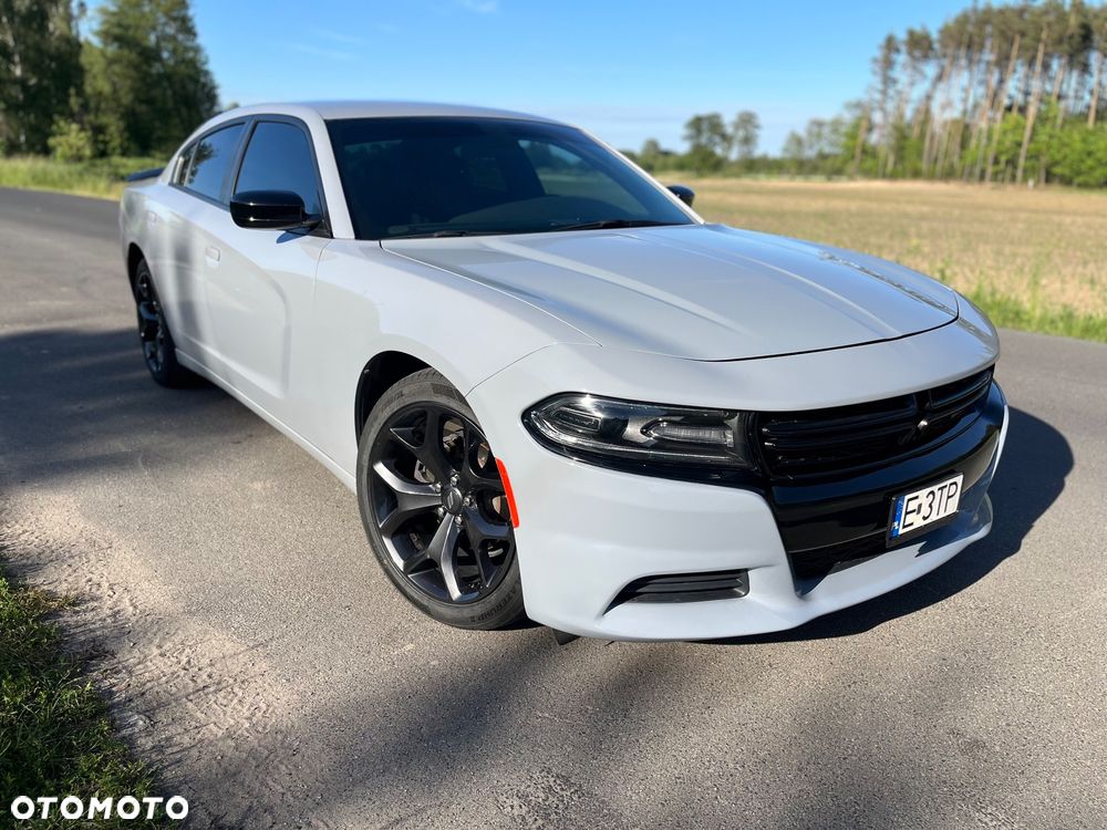 Dodge Charger - 4