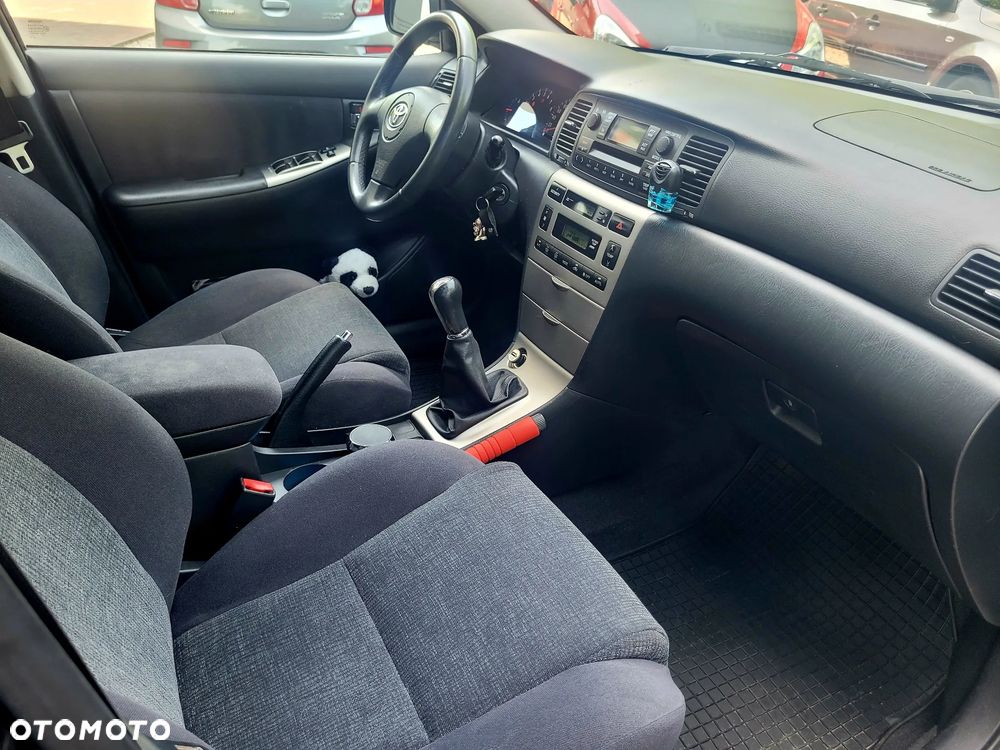 Toyota Corolla - 9