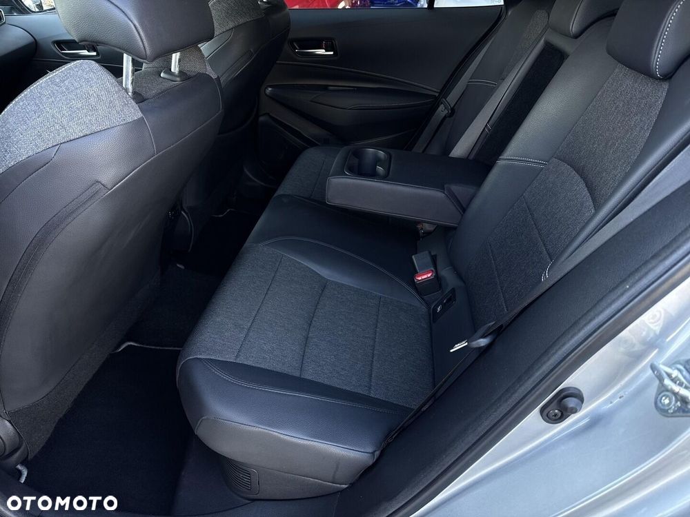 Toyota Corolla 1.8 Hybrid Style - 31