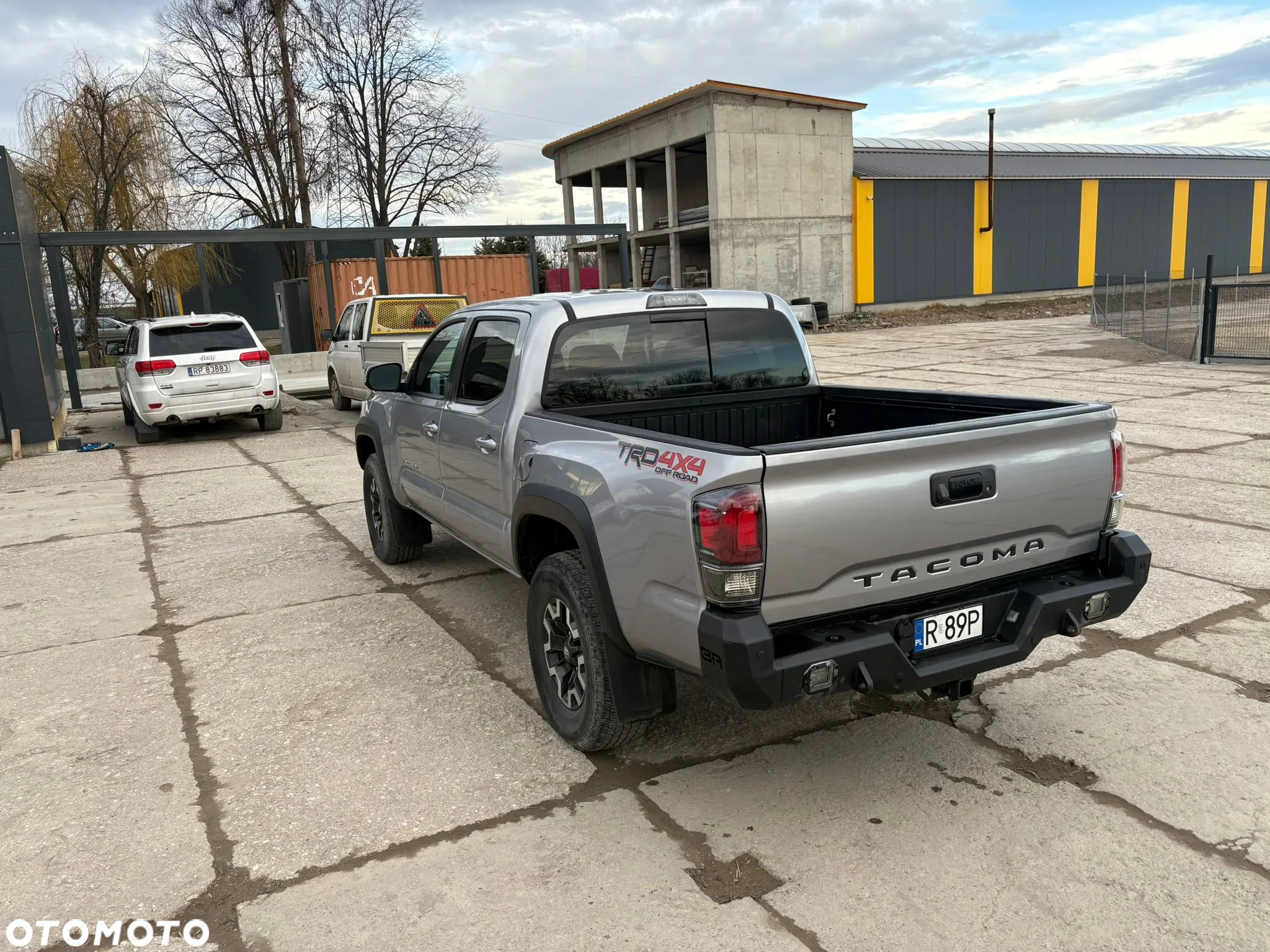 Toyota Tacoma - 8